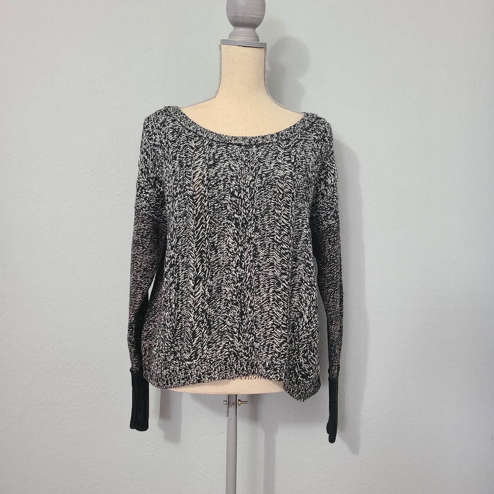 American Outfitters Knit Sweater Size XL